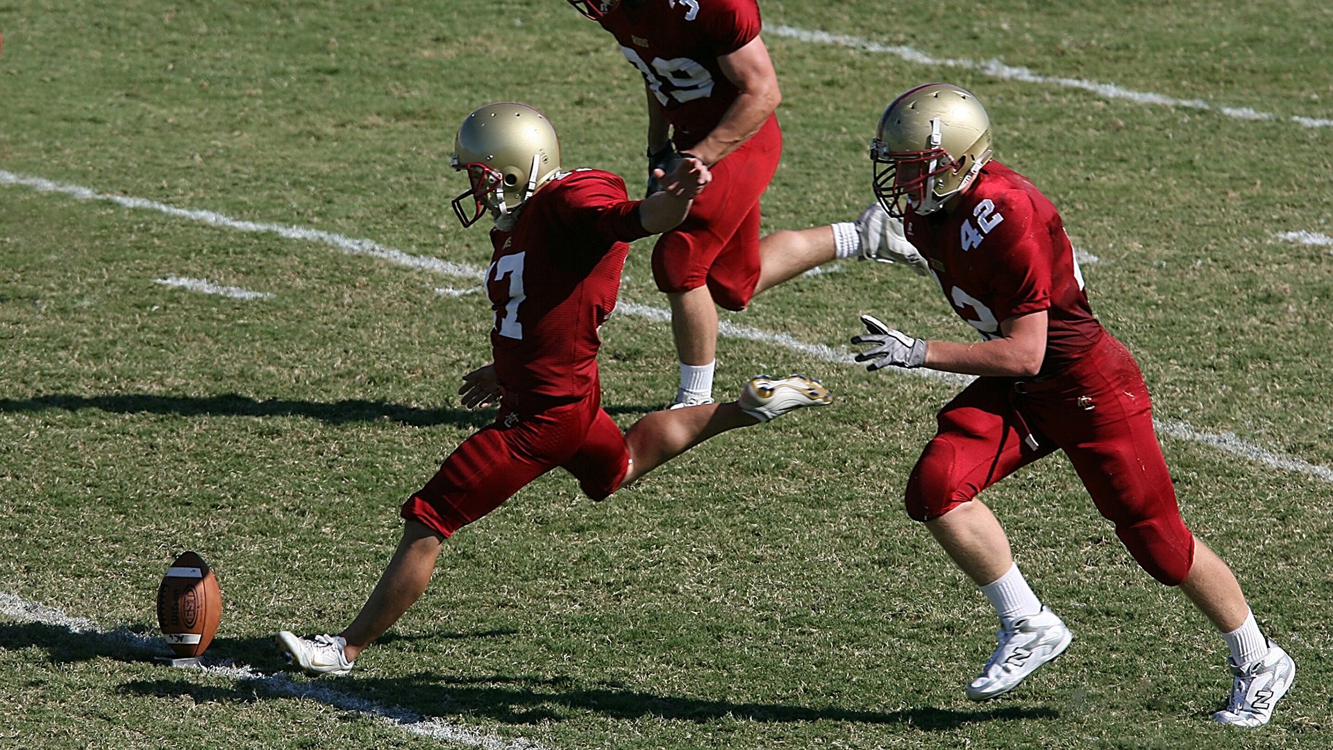 kaiyun-_运动摄影全球巡展：捕捉运动中的感动瞬间_，运动摄影技巧及要点